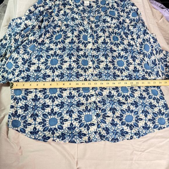 Lucky Brand Women's sz Medium Blue Cream Floral Dolman Sleeve Blouse Button Up - Picture 10 of 12